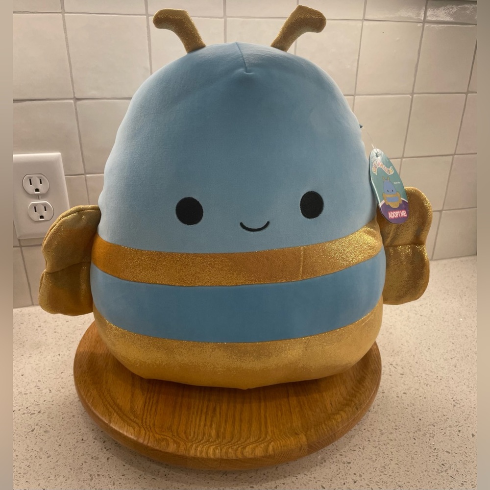 14” Squishmallows ADOPTME! Queen Bee 🐝 - NWT *Amazon Exclusive Release*